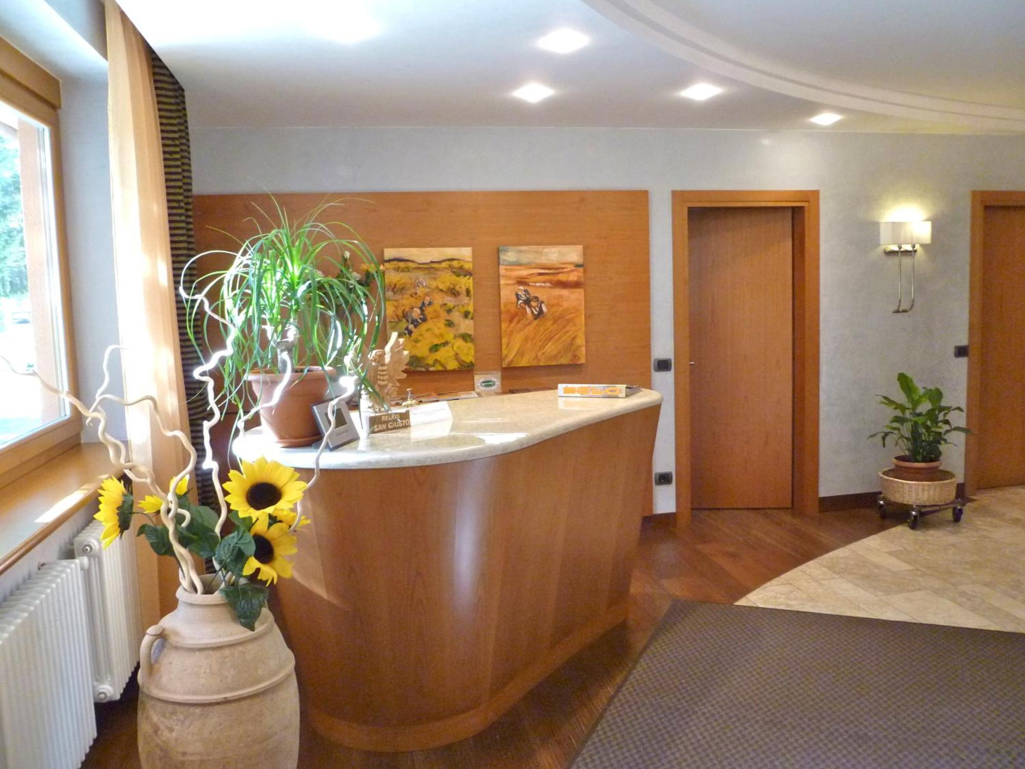 Relais San Giusto Hotel Campitello di Fassa Bagian luar foto
