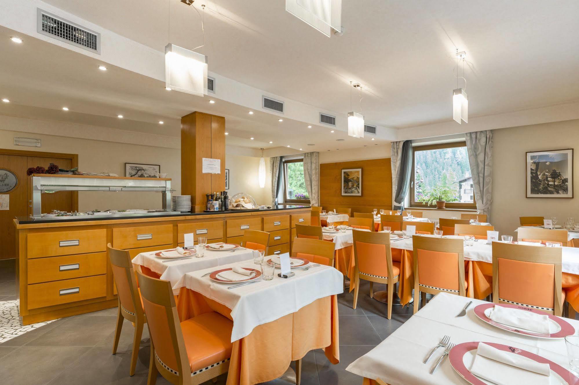 Relais San Giusto Hotel Campitello di Fassa Bagian luar foto