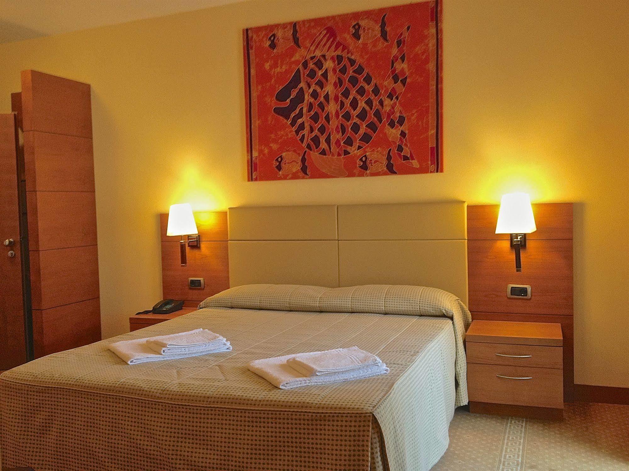 Relais San Giusto Hotel Campitello di Fassa Bagian luar foto