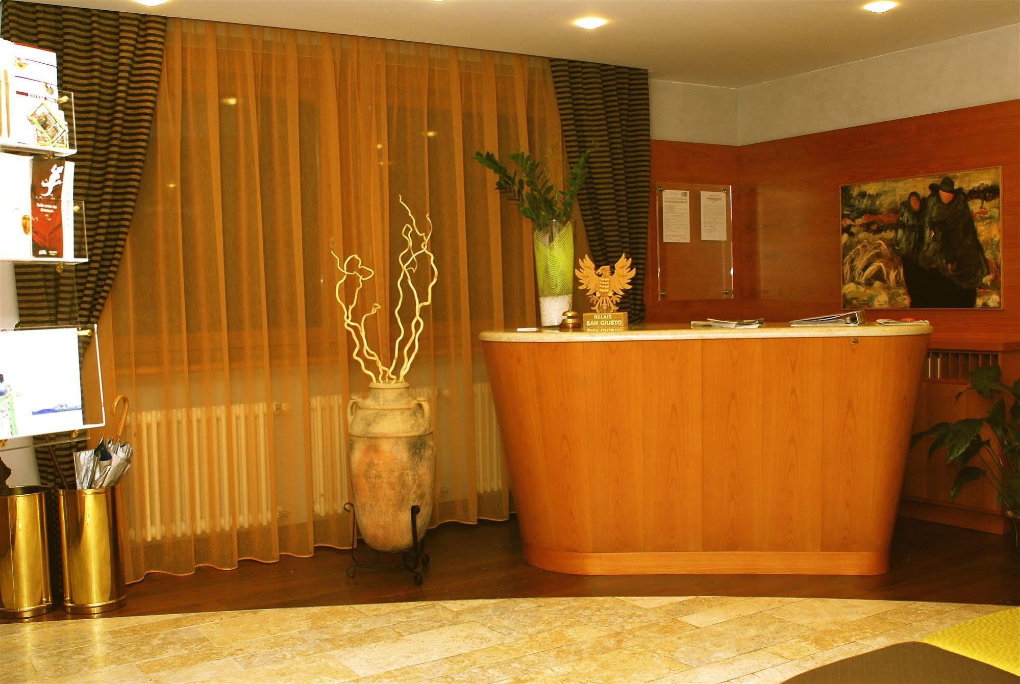 Relais San Giusto Hotel Campitello di Fassa Bagian luar foto