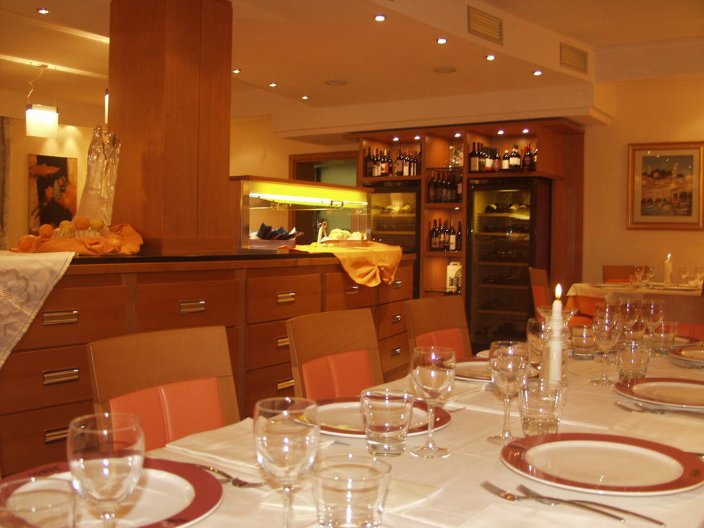Relais San Giusto Hotel Campitello di Fassa Bagian luar foto