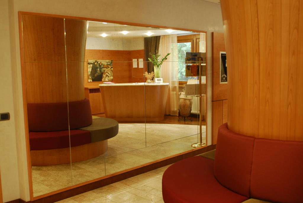 Relais San Giusto Hotel Campitello di Fassa Bagian luar foto